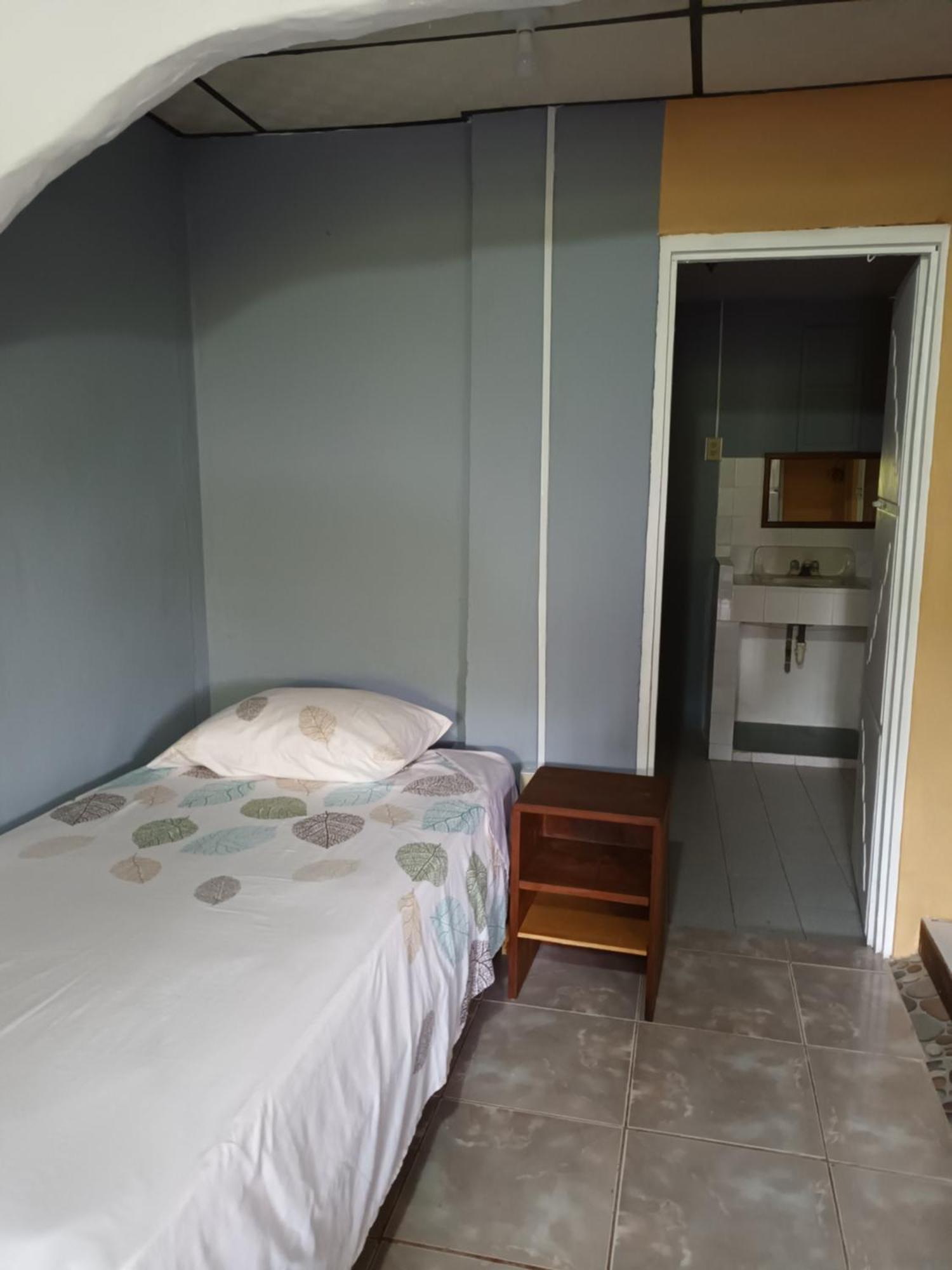 Gia'S Garage & Home For Bocas Travelers Almirante 외부 사진