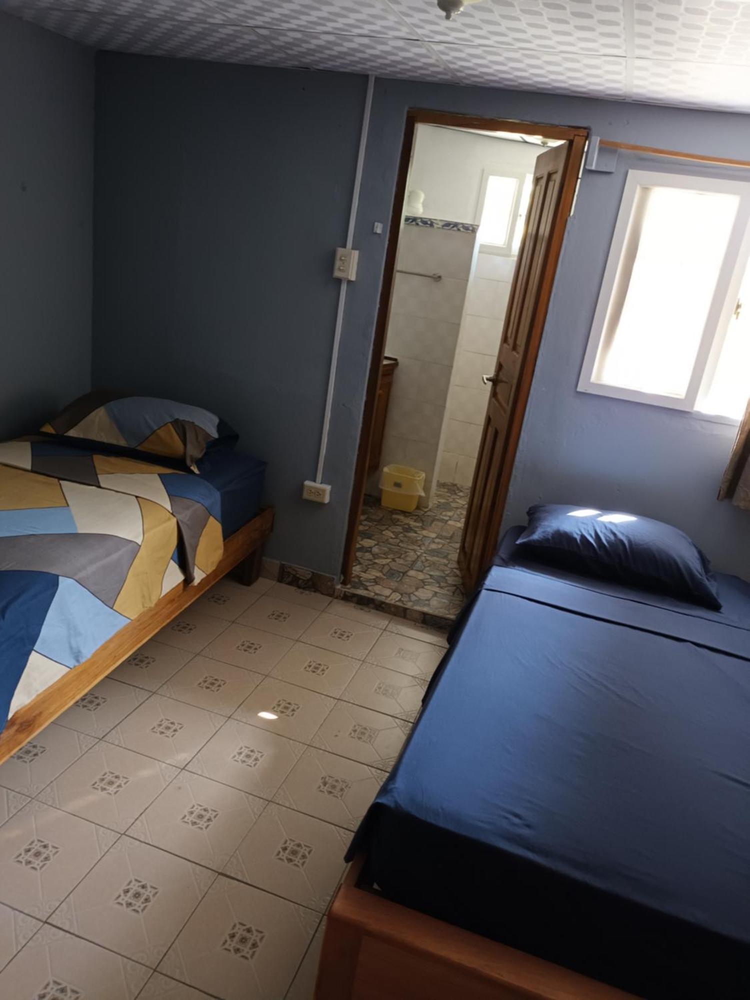 Gia'S Garage & Home For Bocas Travelers Almirante 외부 사진