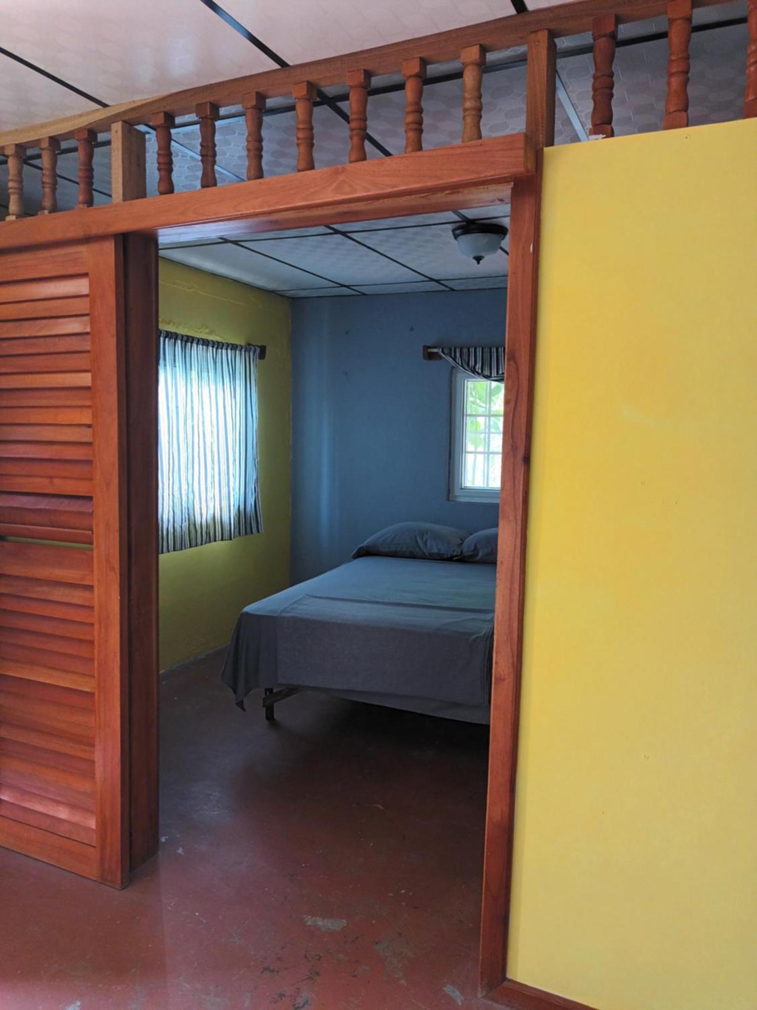 Gia'S Garage & Home For Bocas Travelers Almirante 외부 사진